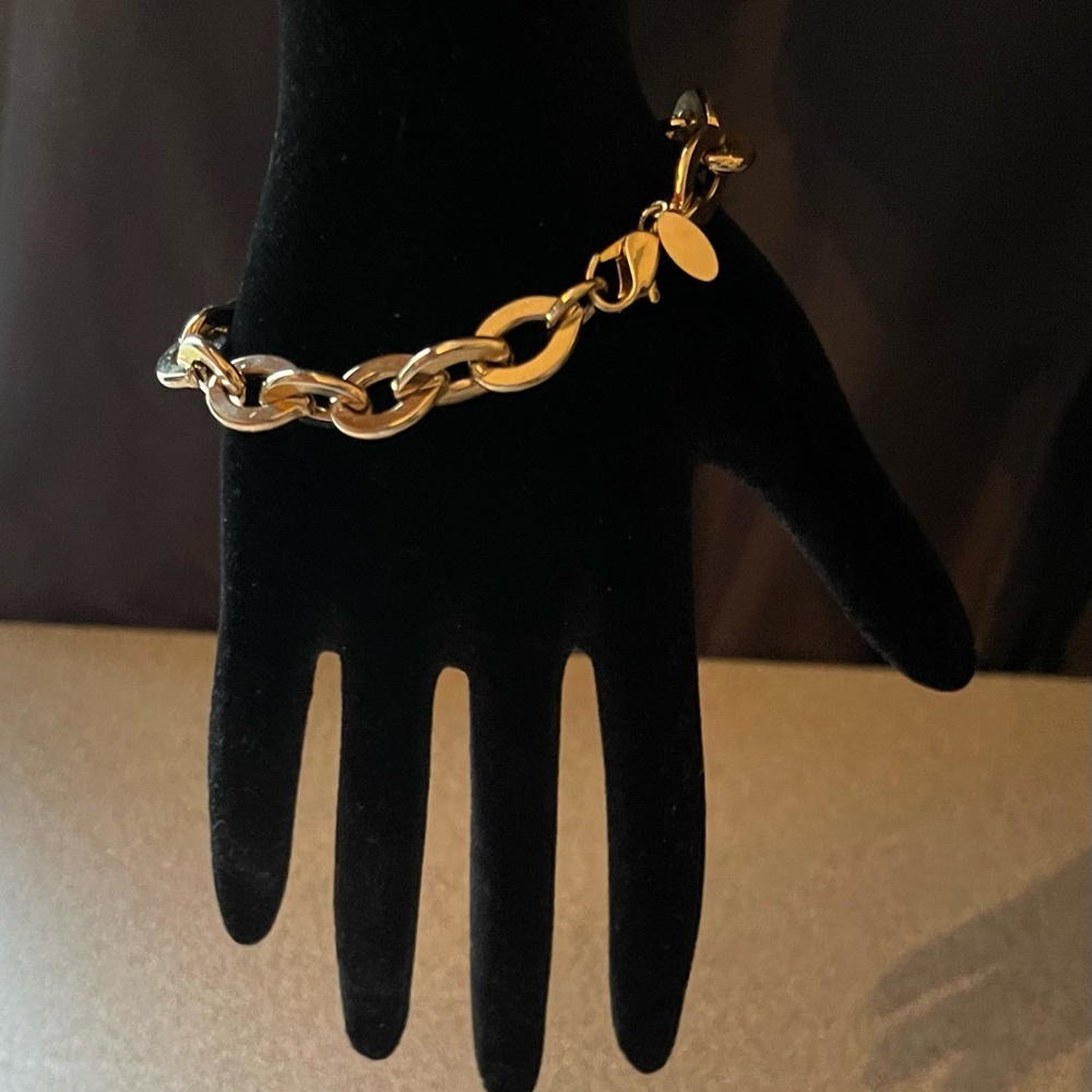 Oscar De La Renta Gold Toned Metal Chain Link Bracelet